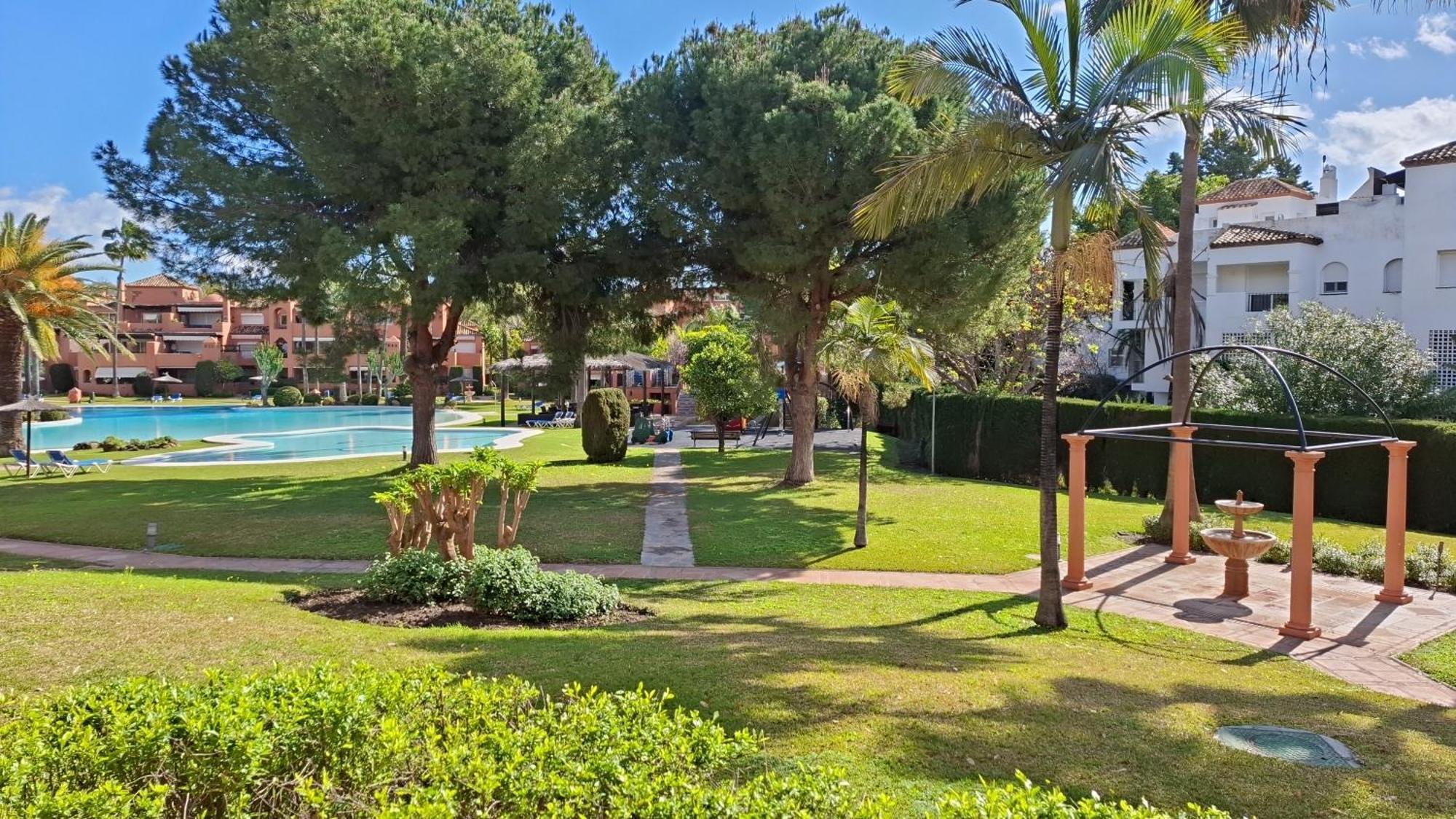 Апартаменты Alhambra Del Golf - Guadalmina Эстепона Экстерьер фото