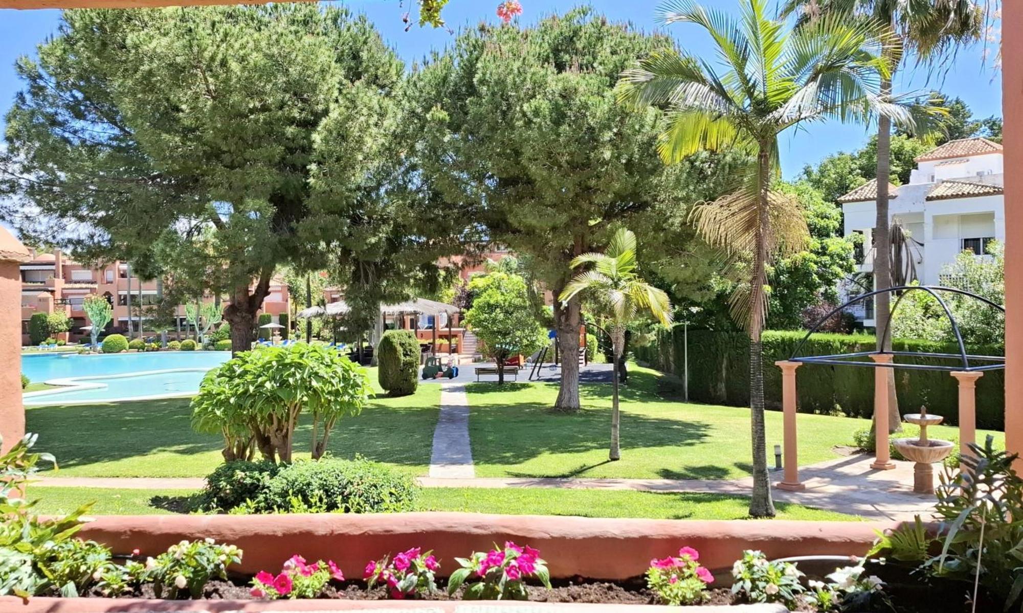 Апартаменты Alhambra Del Golf - Guadalmina Эстепона Экстерьер фото