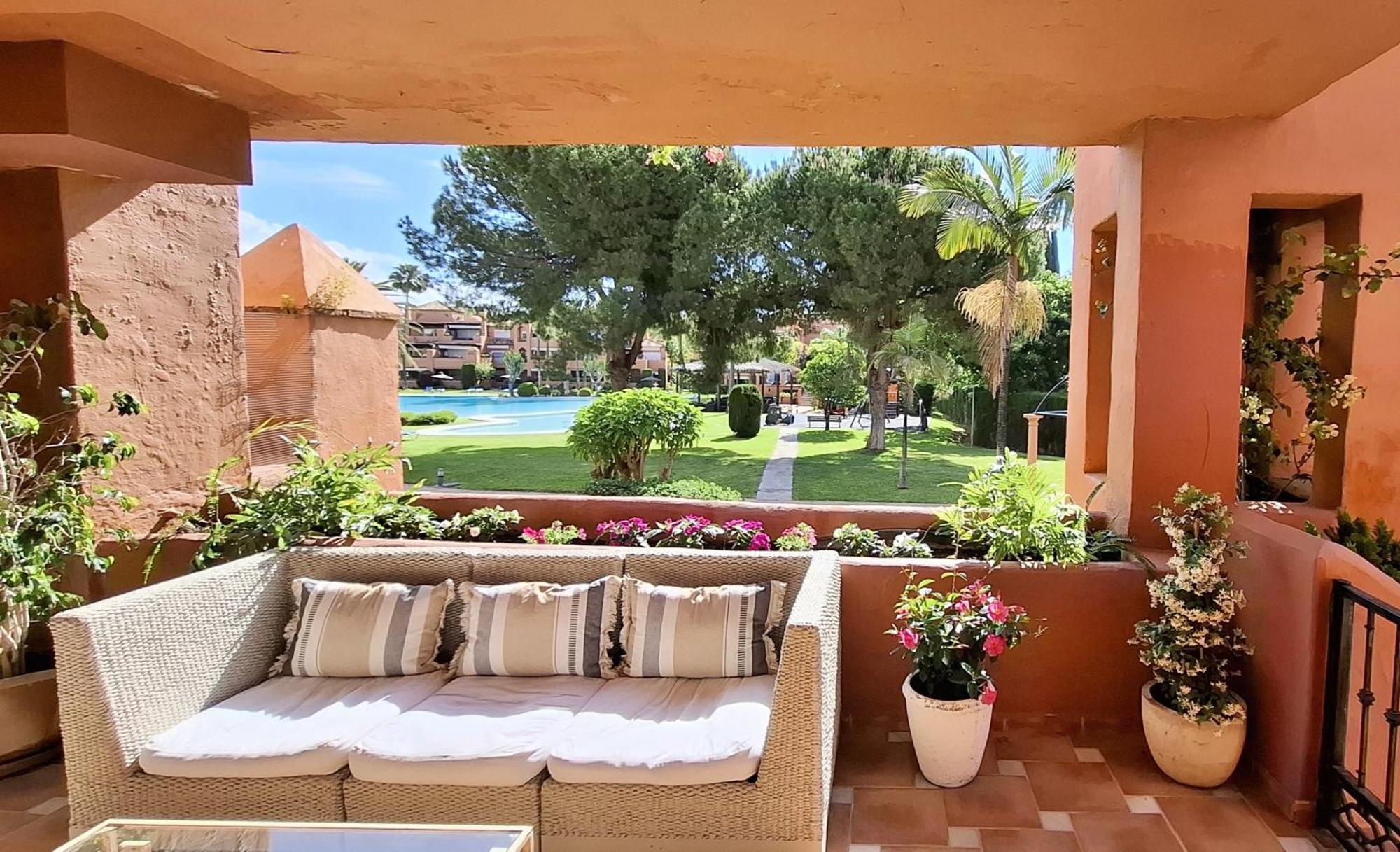 Апартаменты Alhambra Del Golf - Guadalmina Эстепона Экстерьер фото
